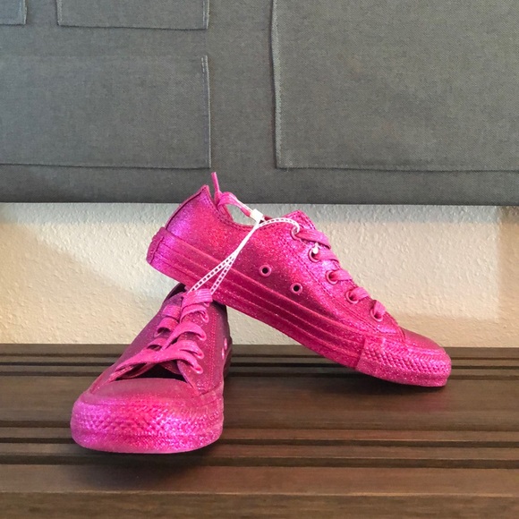 ✨Last 1!✨NWT Converse fuschia glitter M 4/ W 6 - Picture 5 of 10